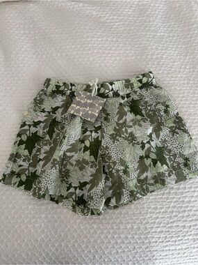 Kate Quinn NWT - Gathered Pocket Bubble Shorts, Green Leaf, Organic Cotton 5T